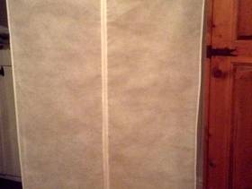 Freecycle Free Fabric Wardrobe (working but little crack)