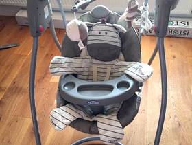 Freecycle Graco - Ziggy Zebra Loving Hug Swing