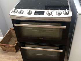 Freecycle Zanussi freestanding double oven cooker with induction hob