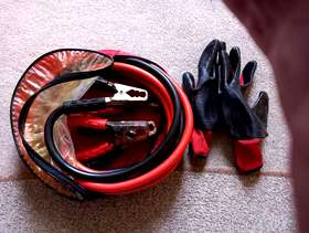 Freecycle Jump leads and gloves. Never used