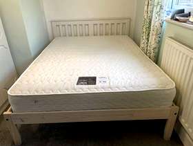 Freecycle Double bed with mattress