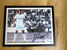 Freecycle Ronaldo signed framed print