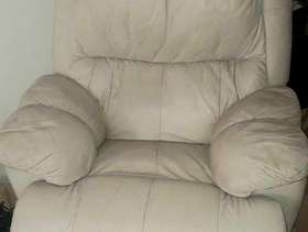 Freecycle Leather armchair/recliner
