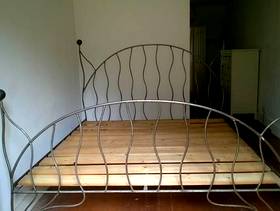 Freecycle Steel bed