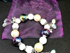 Freecycle Karma imitation Pearl, Mother of Pearl and Silver Bracelet.