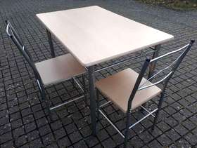 Freecycle Basic dining table with chairs