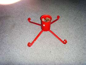 Freecycle Christmas tree stand