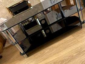 Freecycle Glass tv unit
