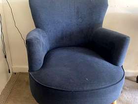 Freecycle Blue occasion chair