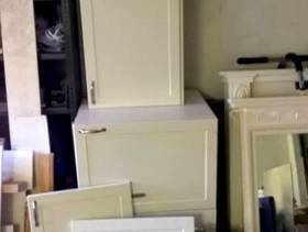Freecycle Homebase cream shaker units