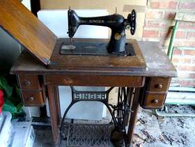 Freecycle Singer Treadle Sewing Machine