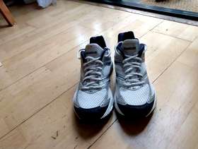 Freecycle Reebok Trainers size 6 1/2