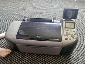 Freecycle Spares or repair : epson r300 printer x2