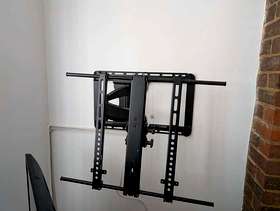 Freecycle TV wall bracket free to collect from West Byfleet