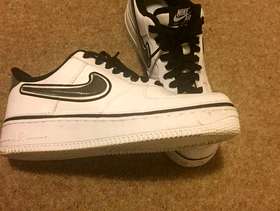 Freecycle Nike trainers