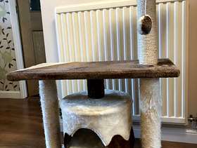 Freecycle Cat tree