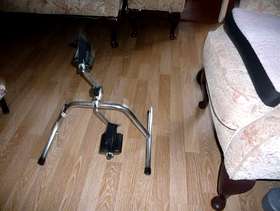 Freecycle Sitting Pedal leg exerciser