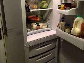 Freecycle Hotpoint Fridge Freezer
