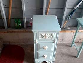 Freecycle Cubbie,many uses. Very heavy,solid wood.