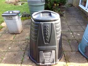 Freecycle Compost bin