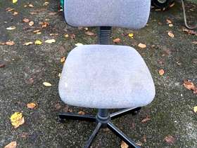 Freecycle Desk chair