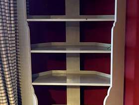 Freecycle Large corner bookshelf