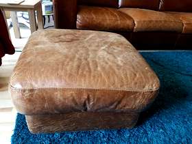 Freecycle 3 Seater Leather Sofa and Footstool