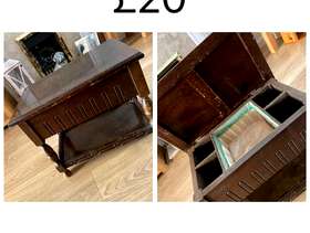 Freecycle Sewing box / table