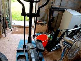 Freecycle Reebok XR9 Elliptical Cross Trainer