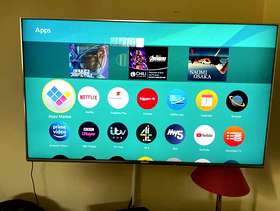 Freecycle Panasonic smart TV TX-58EX700B