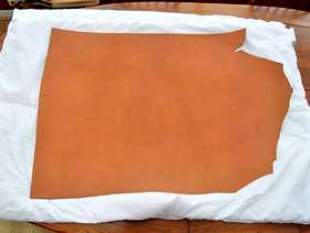 Freecycle 3mm thick saddle shoulder leather in London tan colour.