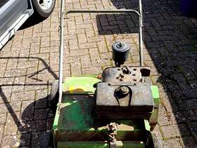 Freecycle Professional petrol scarifier