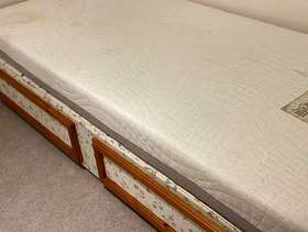Freecycle Single divan base