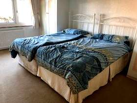 Freecycle 2 single divan beds, with duvets and bedding