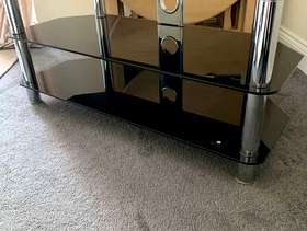 Freecycle TV stand