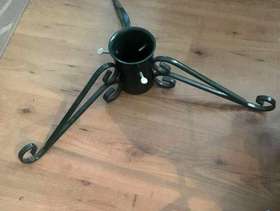 Freecycle Christmas tree stand