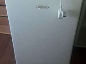 Freecycle Under counter fridge