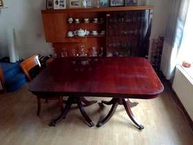 Freecycle Polished wood dining table seats 6/8