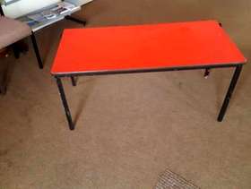 Freecycle Six heavy-duty stacking tables