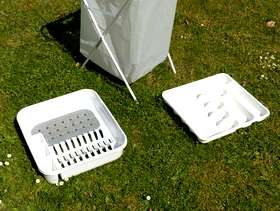 Freecycle Laundry basket cutlery tray and dish drainer