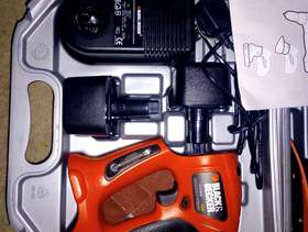 Freecycle Black & Decker Quattro, charger/batteries dead