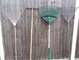 Freecycle Rakes, scarifiers & lots of various sized plant pots