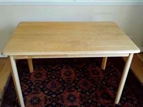 Freecycle Small dining/kitchen table - solid mango wood