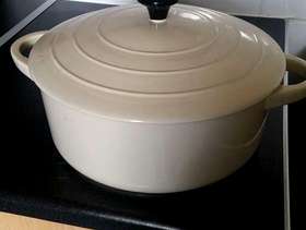 Freecycle Large Casserole Dish