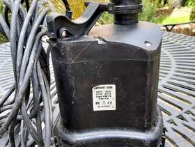 Freecycle Torrent 5500 Pond Pump